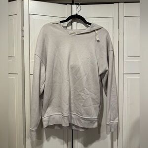 Universal thread hoodie size XS‎ GUC